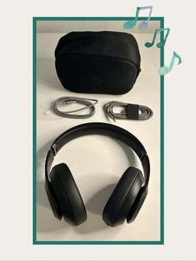 Barley Used, Perfect Condition Beats Studio Pro Black Headphones W/Noise Cancel